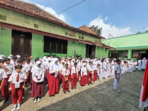 Read more about the article Pembukaan Kegiatan MPLS SMP Darul Mukminin Jakarta Timur