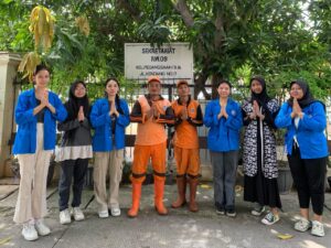 Read more about the article Mahasiswa UBSI Gelar Aksi Gotong Royong Warga RW 09 Kelapa Gading