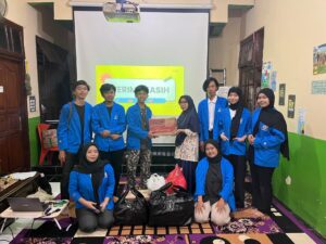 Read more about the article “Pelita Hati: Menebar Kasih, Menuai Berkah” Mahasiswa UBSI KRAMAT 98 Bawa Semangat dan Kasih Sayang ke Panti Asuhan Aisyiyah Lewat Program Pengabdian Masyarakat