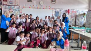 Read more about the article Press Release : CARA MENUMBUHKAN RASA CINTA TANAH AIR DAN HIDUP RUKUN SEJAK DINI TERHADAP SISWA SEKOLAH DASAR